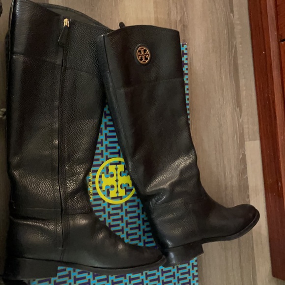 Tory Burch Junction Riding Boot Tumbled Leather size 9.5 - Picture 4 of 11
